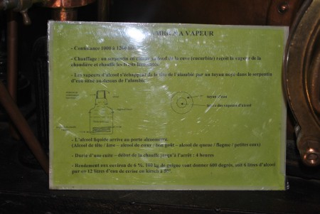 Les alambics à vapeur.
